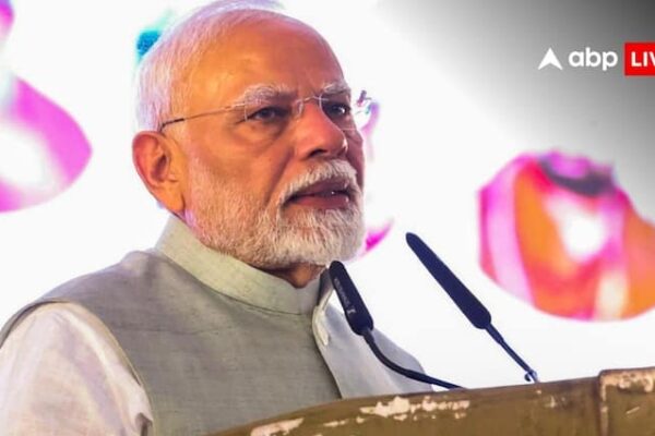 PM Modi Attack Congress Samajwadi Party over Dynastic politics Maharashtra Elections 2024 BJP Candidate List | ‘परिवारवादी राजनीति’ बहुत बड़ा खतरा