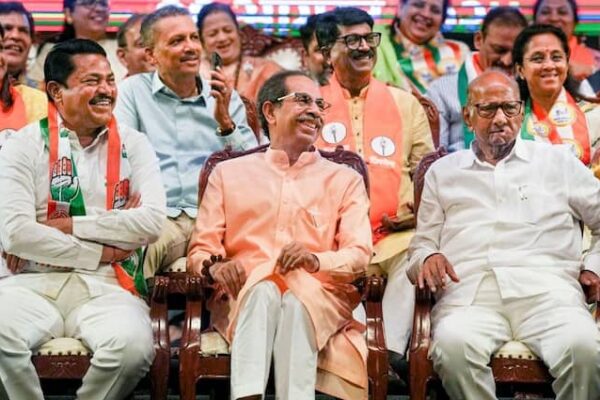 महिलाओं को हर महीने 3 हजार और किसानों की कर्जमाफी… महाराष्ट्र में महाविकास अघाड़ी ने किए ये 5 बड़े वादे