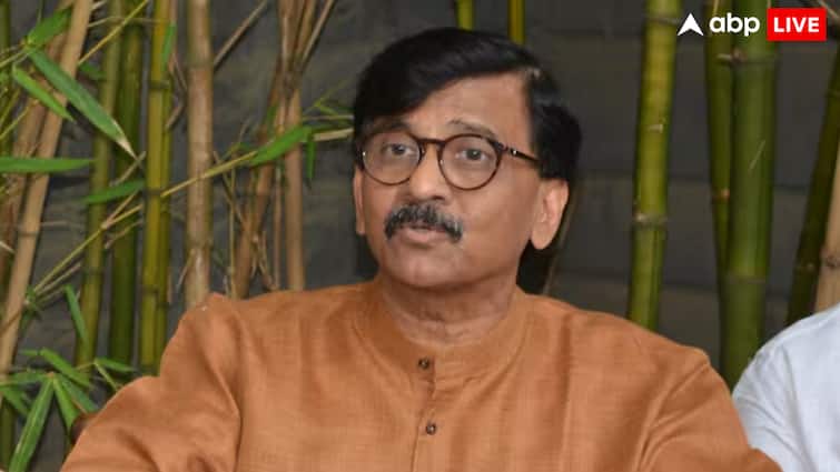 ‘महाराष्ट्र चुनाव में बांटा जा रहा पैसा’, संजय राउत ने महायुती पर लगाए गंभीर आरोप; चुनाव आयोग को भी लिया लपेटे में