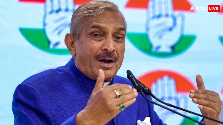 Pramod Tiwari criticizes BJP and AAP for Delhi s pollution and water crisis ahead of Delhi elections 2025