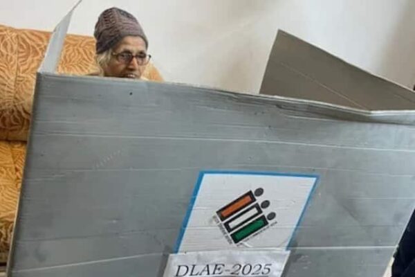 Delhi Chief Electoral Officer reply on AAP charge on Vote From Home service ANN