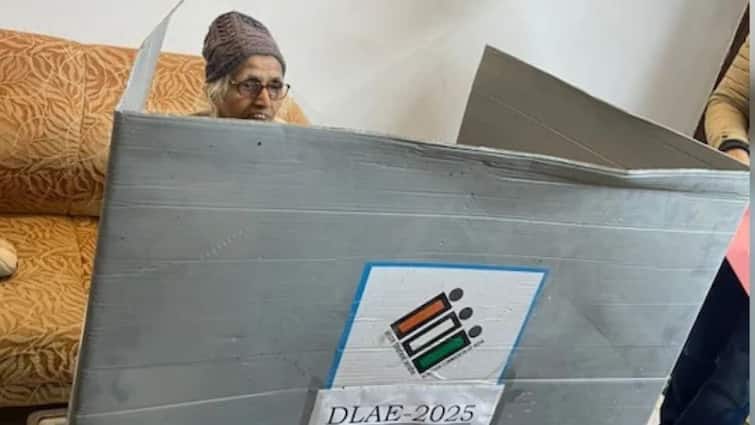 Delhi Chief Electoral Officer reply on AAP charge on Vote From Home service ANN