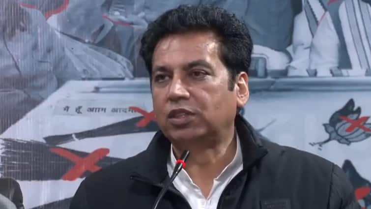 Delhi Assembly Election 2025 How many seats will Congress win Devendra Yadav Prediction 62 seats