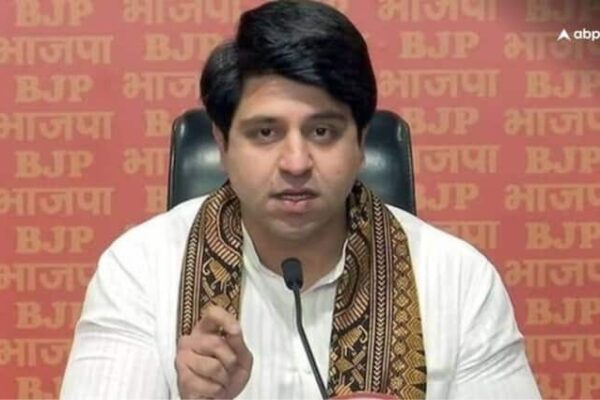 Delhi Assembly Elections 2025 Situationship of Congress with Samajwadi Party Shehzad Poonawala said | कांग्रेस की समाजवादी पार्टी संग सिचुएशनशिप! शहजाद पूनावाला बोले