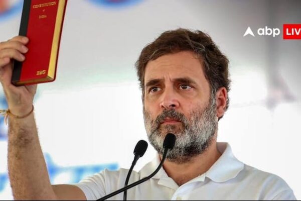 Delhi Assembly Elections 2025 Rahul Gandhi Slams AAP says No Dalit Tribal Muslim in Team Kejriwal in Rally ANN | सिसोदिया, जैन, चड्ढा, पाठक! राहुल गांधी ने टीम केजरीवाल पर उठाए सवाल, बोली