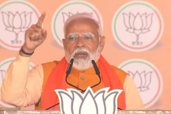 delhi assembly election 2025 pm modi slams aap arvind kejriwal on demolishing slums