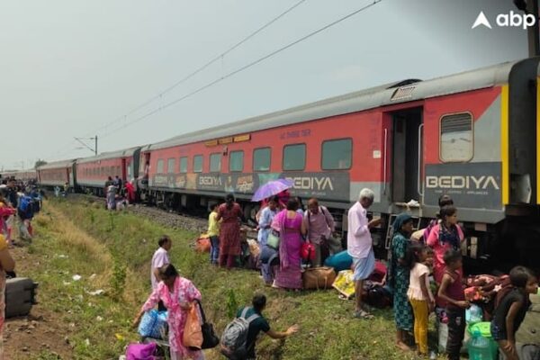 Odisha Train Accident: ओडिशा में बड़ा रेल हादसा, कामाख्या एक्सप्रेस के 11 AC डिब्बे पटरी से उतरे
