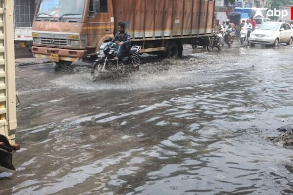 Heavy Rainfall: तमिलनाडु में भारी बारिश से जलभराव, तेलंगाना और ओडिशा में आंधी-बारिश की चेतावनी, मौसम विभाग ने जारी किया अलर्ट