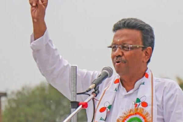 Bengal anti Waqf Protests minister Firhad Hakim claims people migrating within Bengal not abandoning state