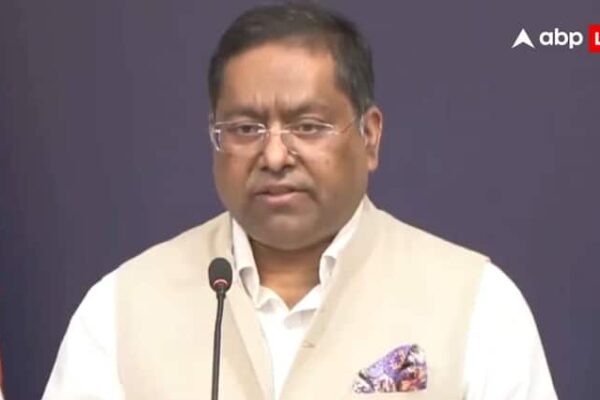 ‘अपने लोगों की जरूरत पूरा करना हमारी सर्वोच्च प्राथमिकता’, रूस के साथ व्यापार को लेकर नाटो प्रमुख के प्रतिबंधों की धमकी पर बोला भारत