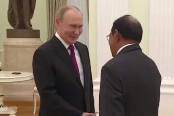 NSA अजीत डोभाल ने की मॉस्को में पुतिन से मुलाकात, रूसी राष्ट्रपति से इन मुद्दों पर की चर्चा
