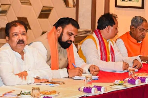 Bihar Chunav 2025: दशहरा से पहले बीजेपी का बड़ा फैसला, जानिए कैसे तय होंगे उम्मीदवार
