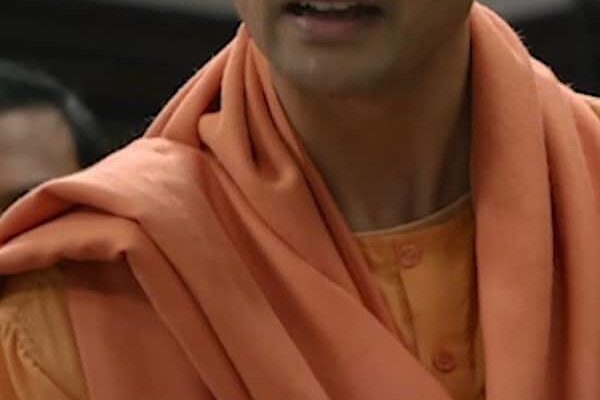 Ajay Review योगी आदित्यनाथ के बुलडोजर बाबा बनने की जबरदस्त कहानी