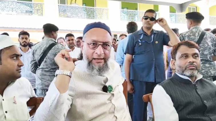 बिहार चुनाव: ‘शेख हसीना को सीमांचल भेज दें, उन्हें हम…’, पूर्णिया में क्या बोल गए असदुद्दीन ओवैसी?