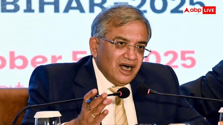 Bihar Election 2025: बिहार में कब और कितने चरणों में होंगे चुनाव, आज शाम 4 बजे तारीखों का होगा ऐलान