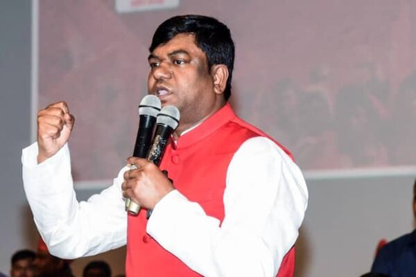 महागठबंधन से नाराज हुए मुकेश सहनी? बोले- ‘दिल्ली जा रहा हूं और लौटकर…’