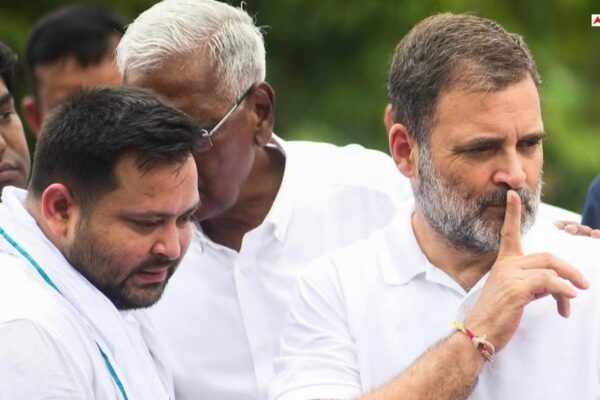 राहुल गांधी ने फिर लगाया वोट चोरी का आरोप, युवाओं और Gen Z से बोले- ‘ECI कर रहा खिलवाड़…’