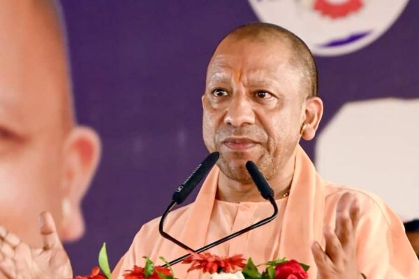 बिहार चुनाव: ‘जंगलराज और गुंडाराज कांग्रेस-राजद की पहचान’, CM योगी ने विपक्ष पर बोला हमला