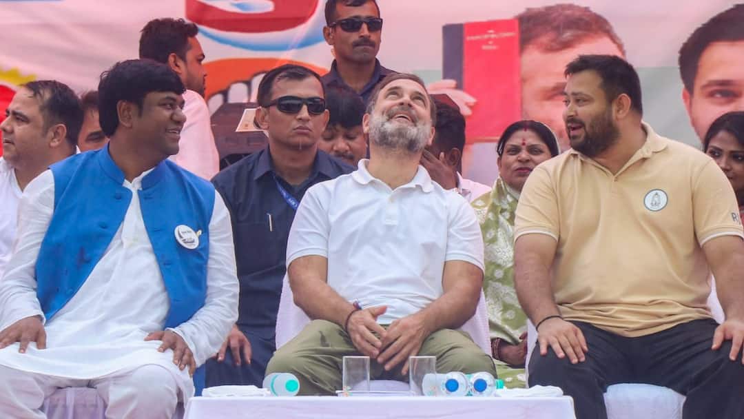 Axis My India: आरजेडी सबसे बड़ी पार्टी, कैसे बन सकती है महागठबंधन की सरकार? समझें गणित