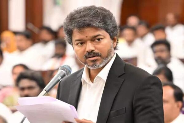 AIADMK को एक और झटका, चौथे विधायक ने इस्तीफा दिया, विजय की पार्टी में शामिल