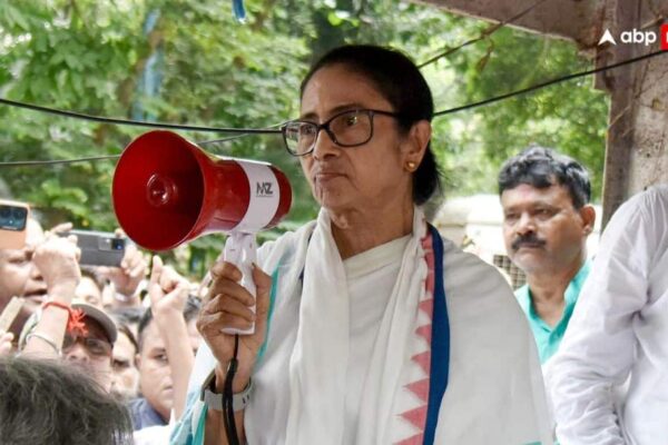 दीदी के हाथ से गई TMC? भूपेन्द्र यादव के घर बागी सांसदों की बैठक, काकोली बोलीं- कल स्पीकर से करेंगे अलग गुट की मांग