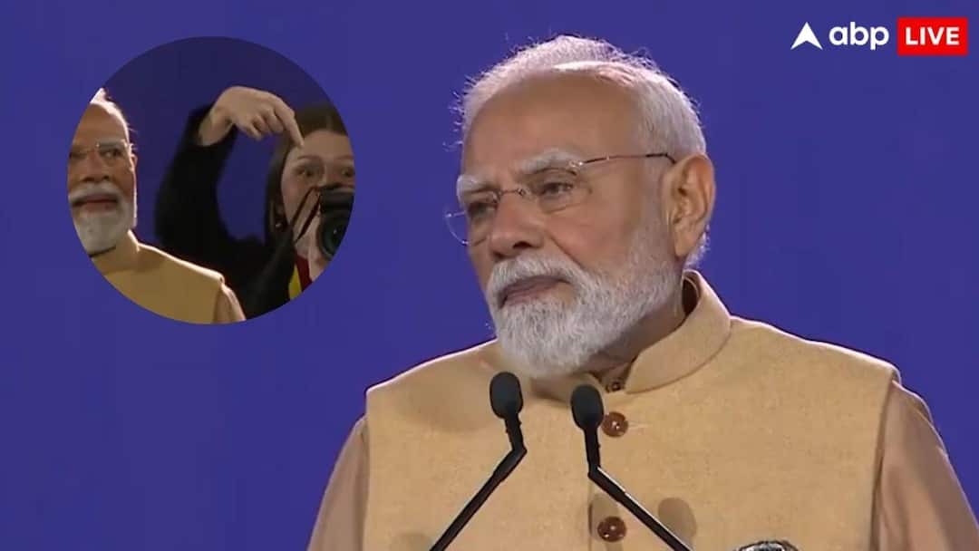 PM मोदी के पीछे खड़ी लड़की ने ऐसा क्या किया इशारा, पलटकर देखने लगे प्रधानमंत्री, रिएक्शन वायरल